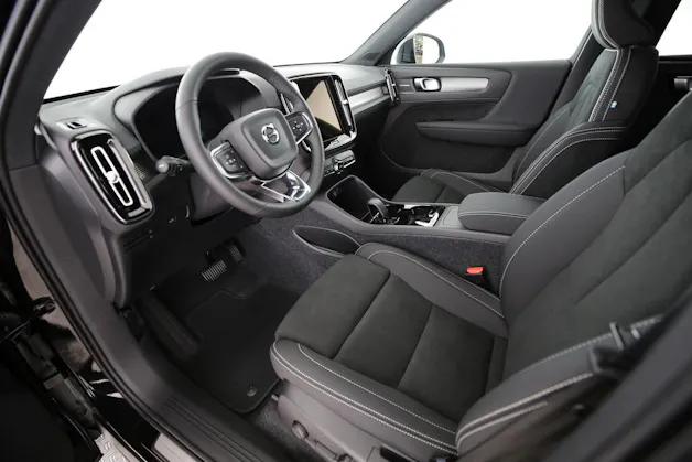 Volvo XC40 2.0 B4 MH Black Edition