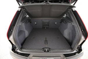 Fahrzeugbild VOLVO XC40 2.0 B4 MH Black Edition