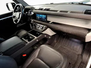 Land Rover Defender 110 3.0 D I6 SE