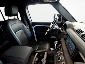 Fahrzeugbild LAND ROVER Defender 110 3.0 D I6 SE