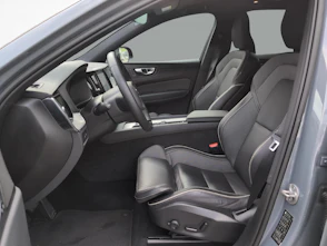 image du véhicule VOLVO XC60 2.0 T6 TE Ultimate Dark eAWD