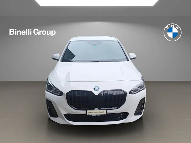 BMW 230e xDrive paddles Active Tourer
