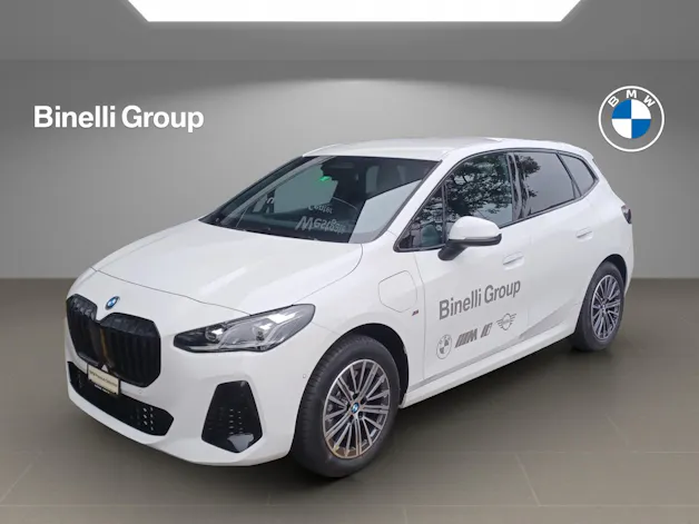 BMW 230e xDrive paddles Active Tourer