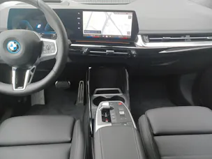 BMW 230e xDrive paddles Active Tourer