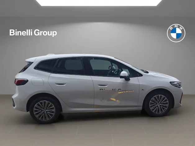 BMW 230e xDrive paddles Active Tourer