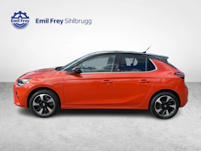 https://vehicle.imgix.net/4256099/8e844a4e-9717-4bd0-a357-aeb7ad178f70.jpg