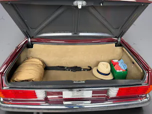 Mercedes-Benz R107 Cabriolet 300 SL