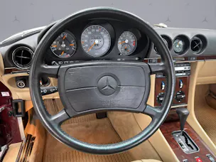 Mercedes-Benz R107 Cabriolet 300 SL