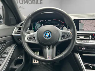 BMW 330e xDrive SAG Touring