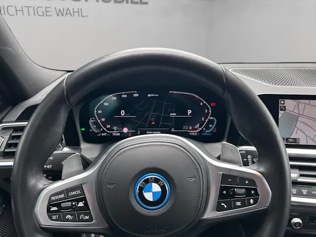 BMW 330e xDrive SAG Touring
