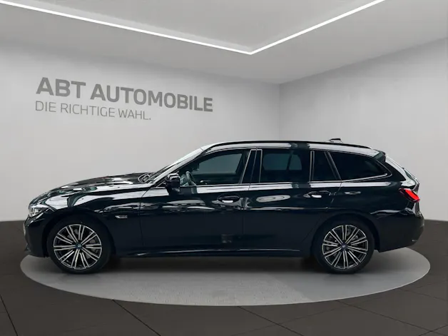 BMW 330e xDrive SAG Touring