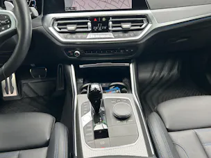 BMW 330e xDrive SAG Touring