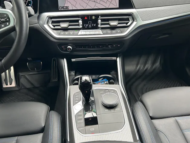 BMW 330e xDrive SAG Touring