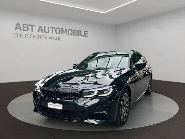 BMW 330e xDrive SAG Touring
