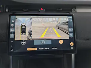 Land Rover Discovery Sport 1.5 T 270e Dynamic SE - Gancio traino elettrico e Ruote invernali inclusi