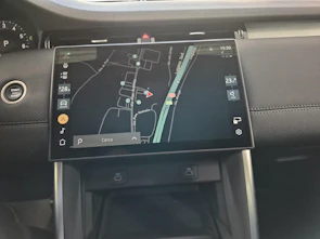 immagine del veicolo LAND ROVER Discovery Sport 1.5 T 270e Dynamic SE - Gancio traino elettrico e Ruote invernali inclusi