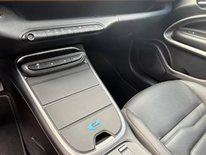 https://vehicle.imgix.net/4256262/1e91b9cf-9298-4615-a174-7cc1a85a0b29.jpg