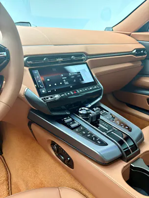 Aston Martin Vanquish 5.2 V12 Bi-Turbo