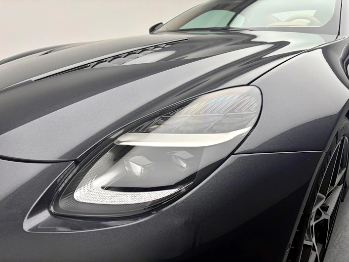 Fahrzeugbild ASTON MARTIN V12 Vanquish