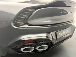 Aston Martin Vanquish 5.2 V12 Bi-Turbo