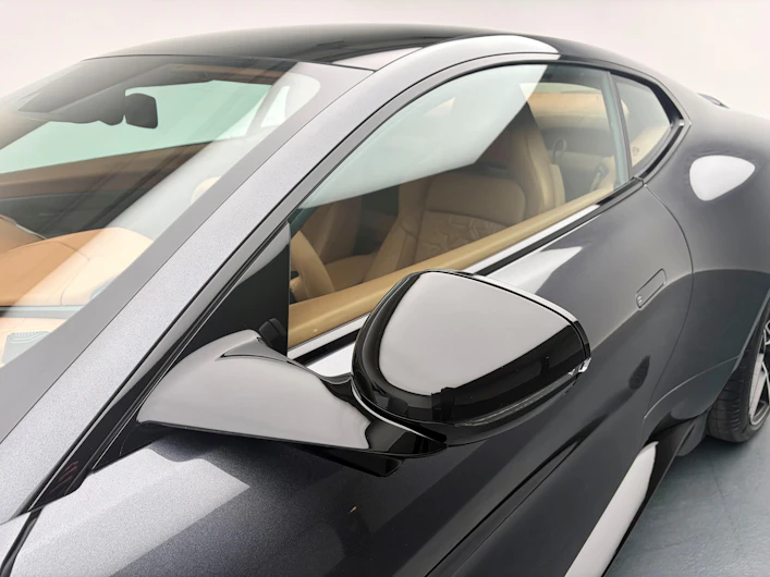 Fahrzeugbild ASTON MARTIN V12 Vanquish