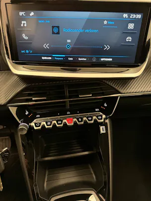 Peugeot 208 1.2 Hybrid Style