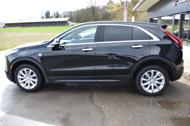 Cadillac XT4 350T 2.0 Premium Luxury AWD Automat