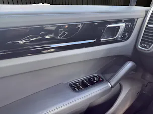 PORSCHE Cayenne S