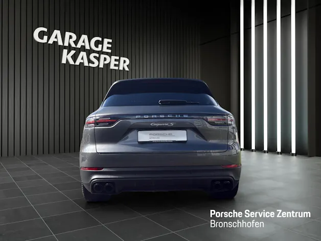 PORSCHE Cayenne S