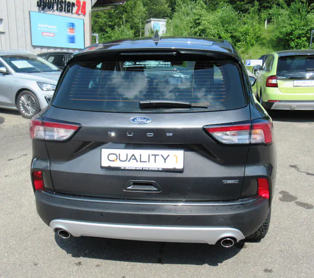 Ford Kuga 2.5 PHEV Cool & Connect 2WD