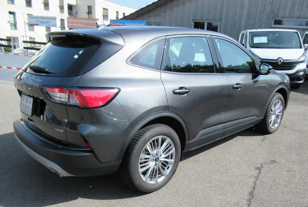 Ford Kuga 2.5 PHEV Cool & Connect 2WD