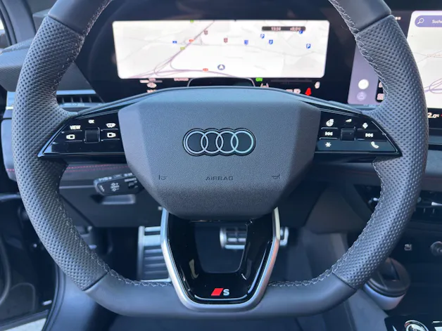 Audi Q6 e-tron quattro