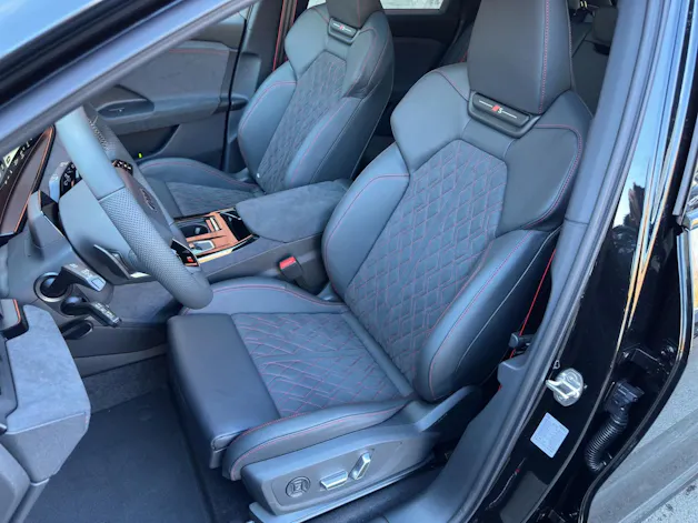 Audi Q6 e-tron quattro