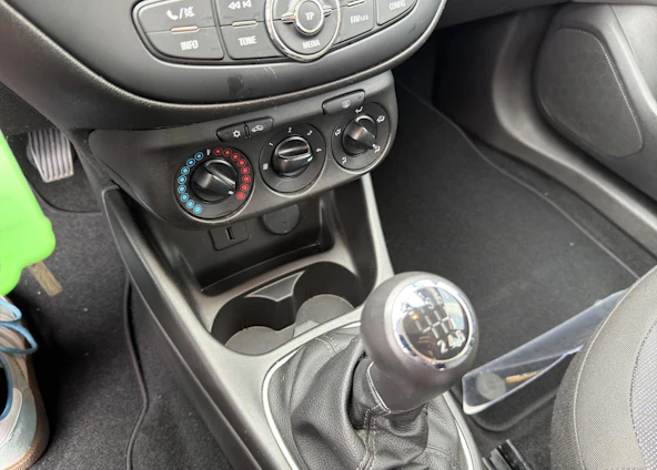 Fahrzeugbild 10 Fahrzeugbild 10