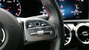 Mercedes-Benz A 200 AMG Line