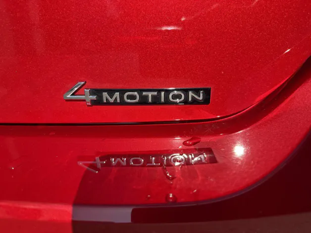 VW T-Roc R-Line 4Motion *** TRAUM IN KINGS RED ***