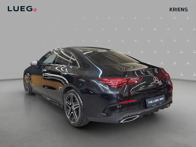 Mercedes-Benz CLA 180 - AMG / Rückfahrkamera / Night-Paket / Smartphone Integration /