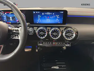 Mercedes-Benz CLA 180 - AMG / Rückfahrkamera / Night-Paket / Smartphone Integration /