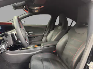 Mercedes-Benz CLA 180 - AMG / Rückfahrkamera / Night-Paket / Smartphone Integration /