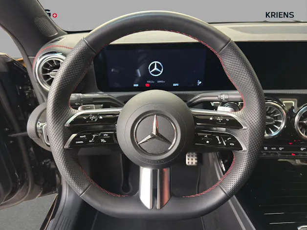 Mercedes-Benz CLA 180 - AMG / Rückfahrkamera / Night-Paket / Smartphone Integration /