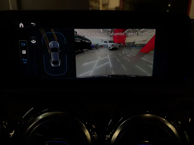 Mercedes-Benz CLA 180 - AMG / Rückfahrkamera / Night-Paket / Smartphone Integration /