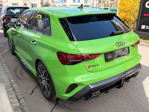 Audi RS3 SPORTBACK 2.5 400 PS TFSI QUATTRO *** NEUWAGEN MIT SCHALENSITZEN & 5 JAHRE AUDI WERKSGARANTIE ***
