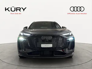Audi Q6 SUV e-tron quattro 428PS
