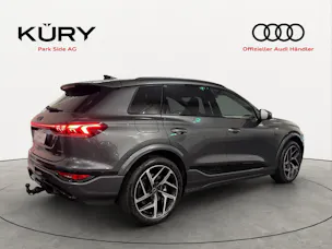 Audi Q6 SUV e-tron quattro 428PS