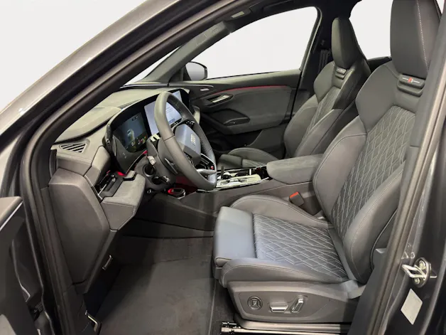 Audi Q6 SUV e-tron quattro 428PS