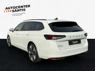 Škoda Superb Combi 2.0 TDi Sportline 4x4 DSG