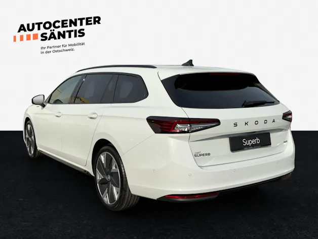 Škoda Superb Combi 2.0 TDi Sportline 4x4 DSG
