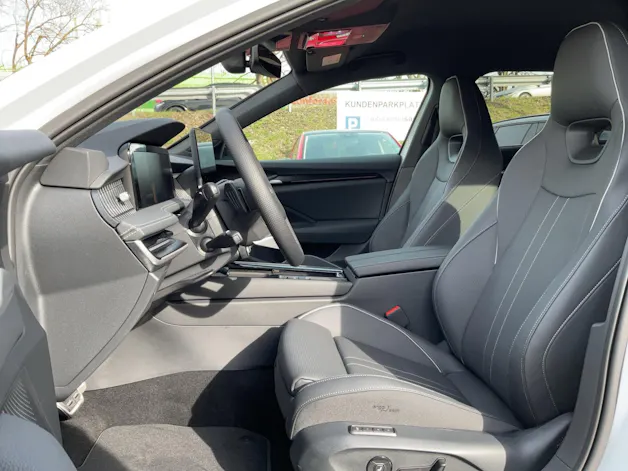 Škoda Superb Combi 2.0 TDi Sportline 4x4 DSG