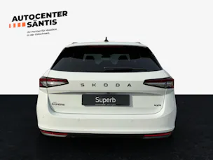 Škoda Superb Combi 2.0 TDi Sportline 4x4 DSG