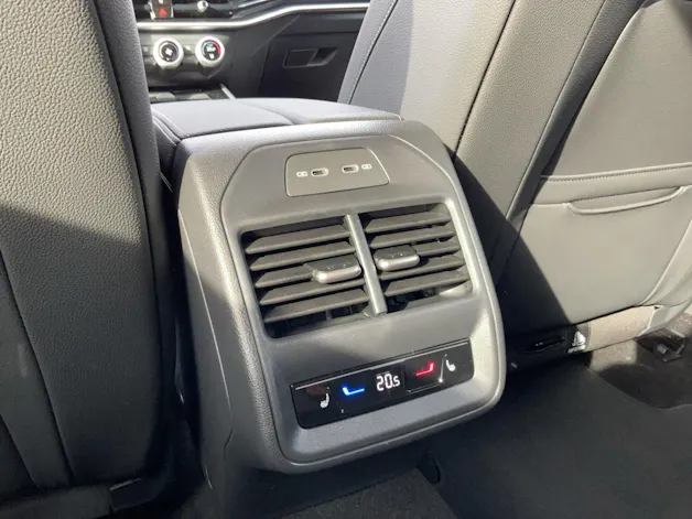 Škoda Superb Combi 2.0 TDi Sportline 4x4 DSG